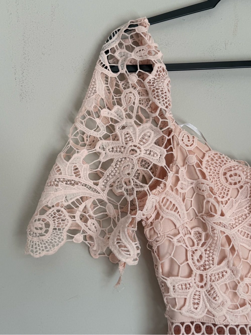 Lulus Blush Pink Lace Mermaid Midi Dress NWT Size Medium - Picture 4 of 7